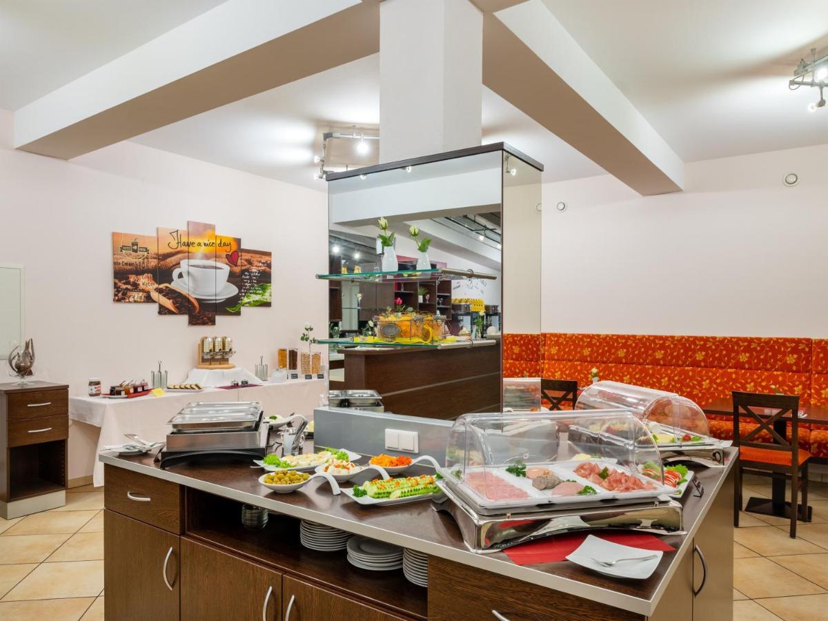 Hotel Haefner Bad Schonborn Bagian luar foto