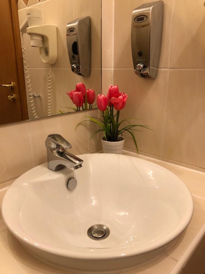 Hotel Haefner Bad Schonborn Bagian luar foto