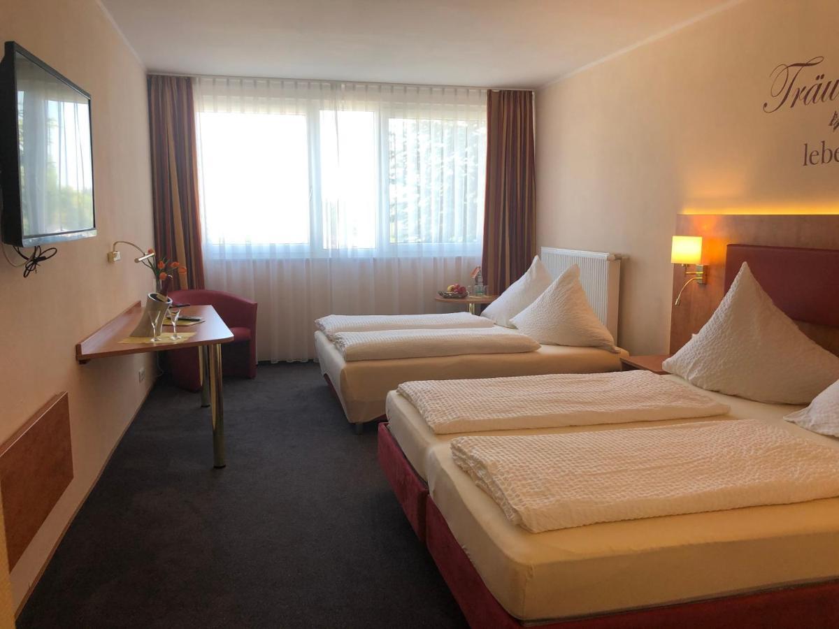 Hotel Haefner Bad Schonborn Bagian luar foto