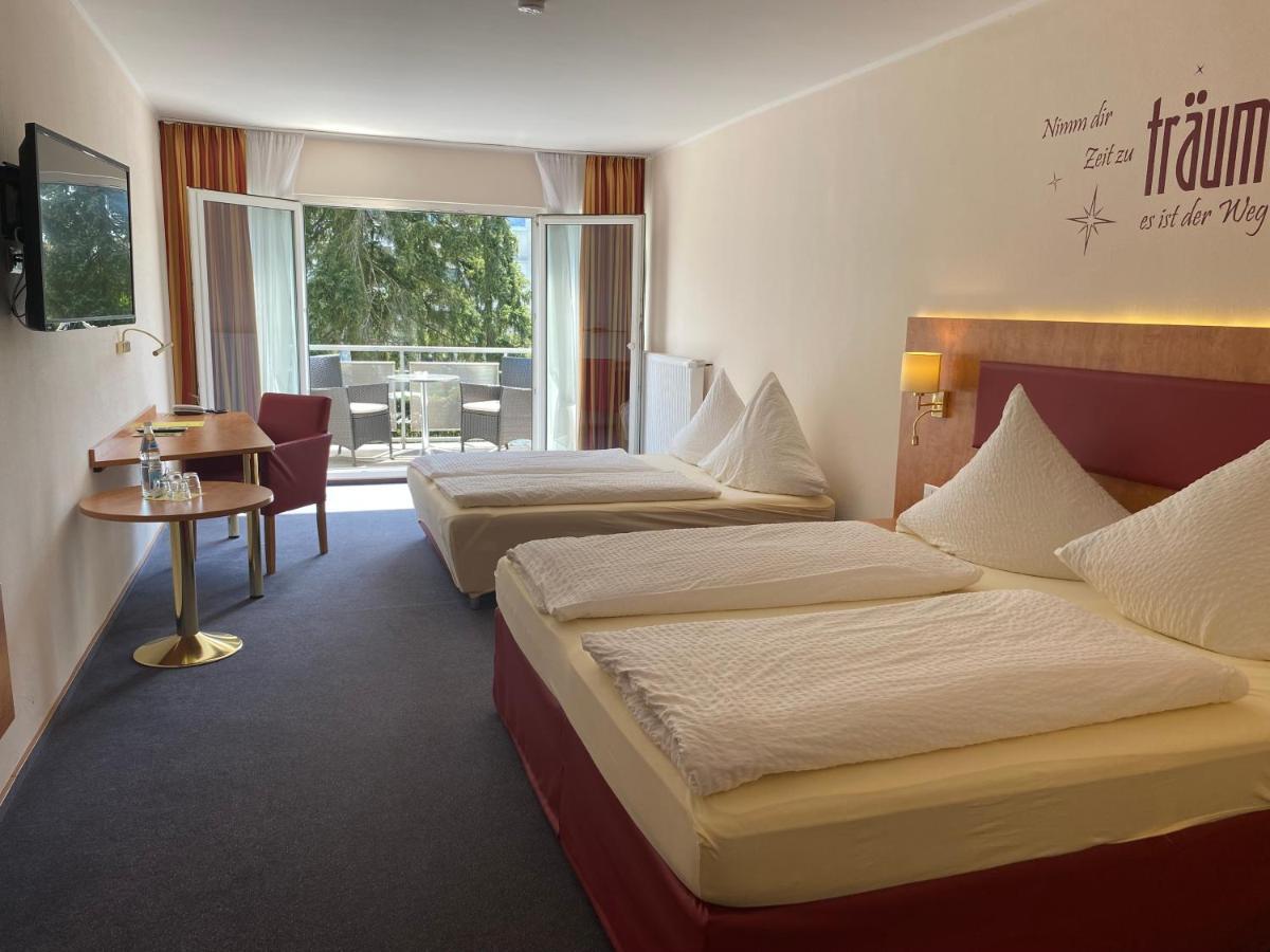 Hotel Haefner Bad Schonborn Bagian luar foto